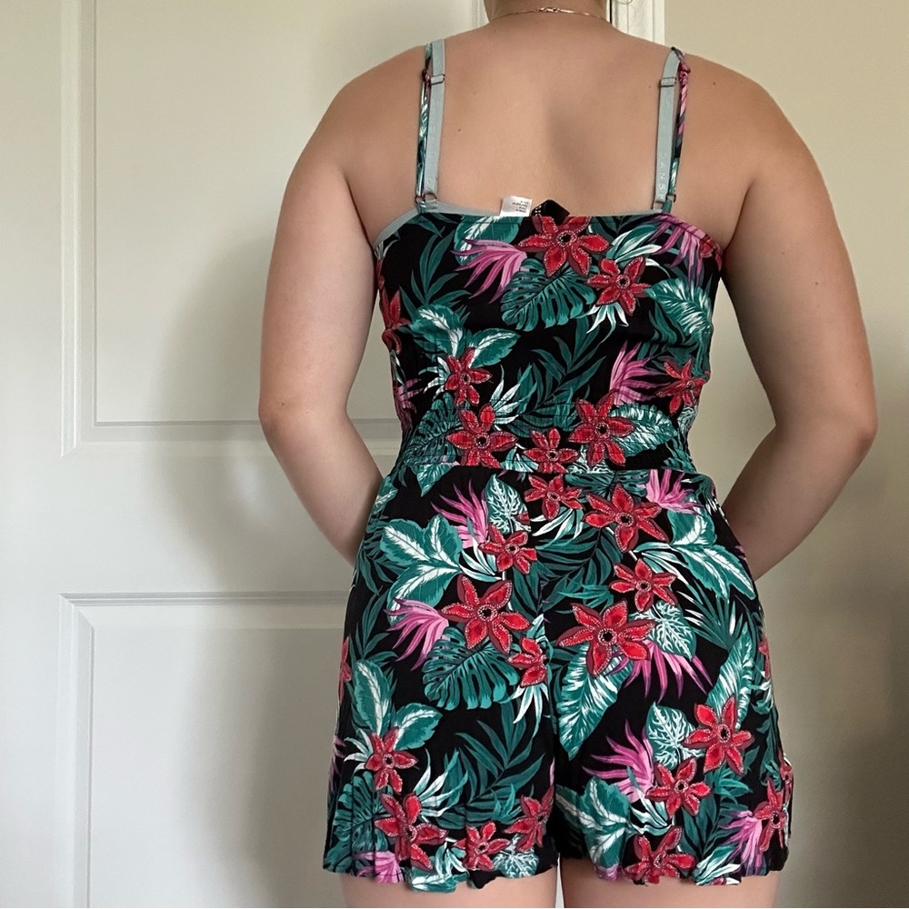Floral Print Romper - Picture 7 of 7